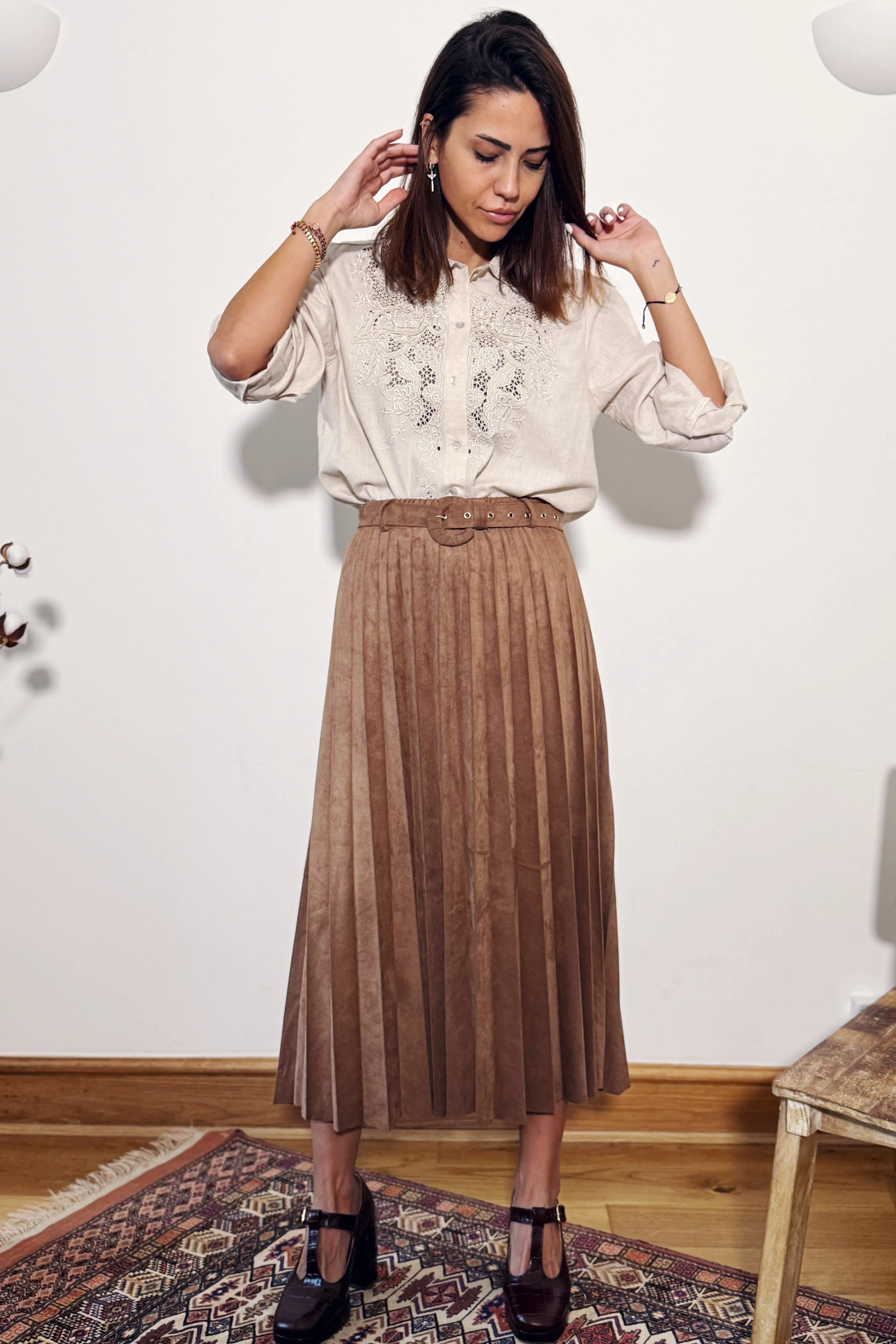 Pleated maxi skirt w belt