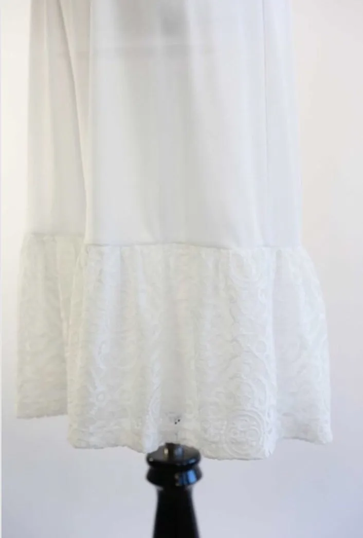 Slip & Skirt Extender Style 13531 in Blush or White